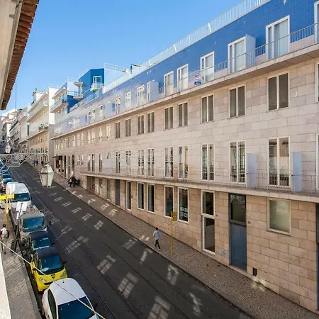 아파트 Chiado 4-bedroom Flat *