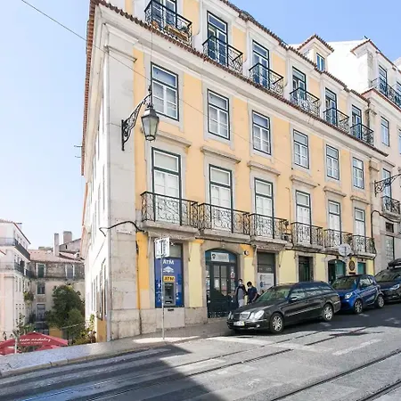 Chiado 4-bedroom Flat