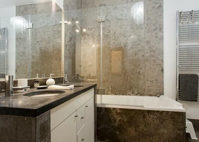 Apartman Chiado 4-bedroom Flat *