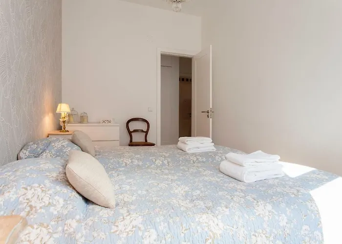 Chiado 4-bedroom Flat Apartament *