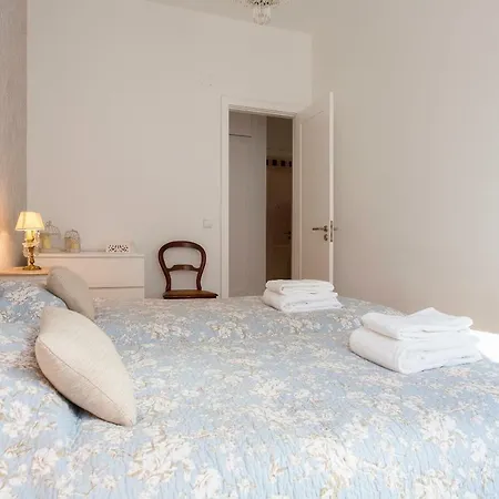 Chiado 4-bedroom Flat Lejlighed *